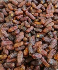 خرما خاصویی خشک مرغوب با بافت نرم و تازه ماندگار